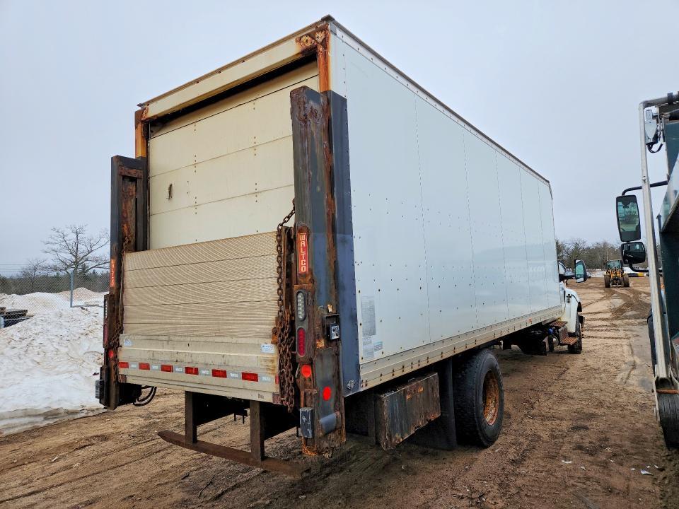 2015 Ford F650 Super Duty BOX Truck