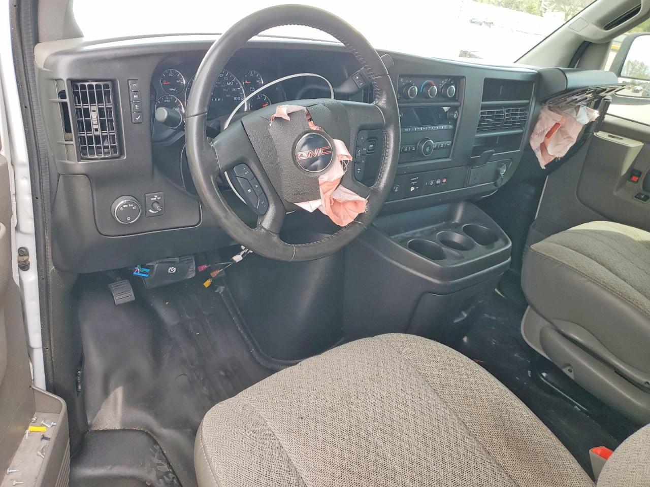 2023 GMC Savana 2500 Cargo EXT Delivery Van