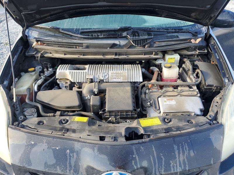 2010 Toyota Prius iii