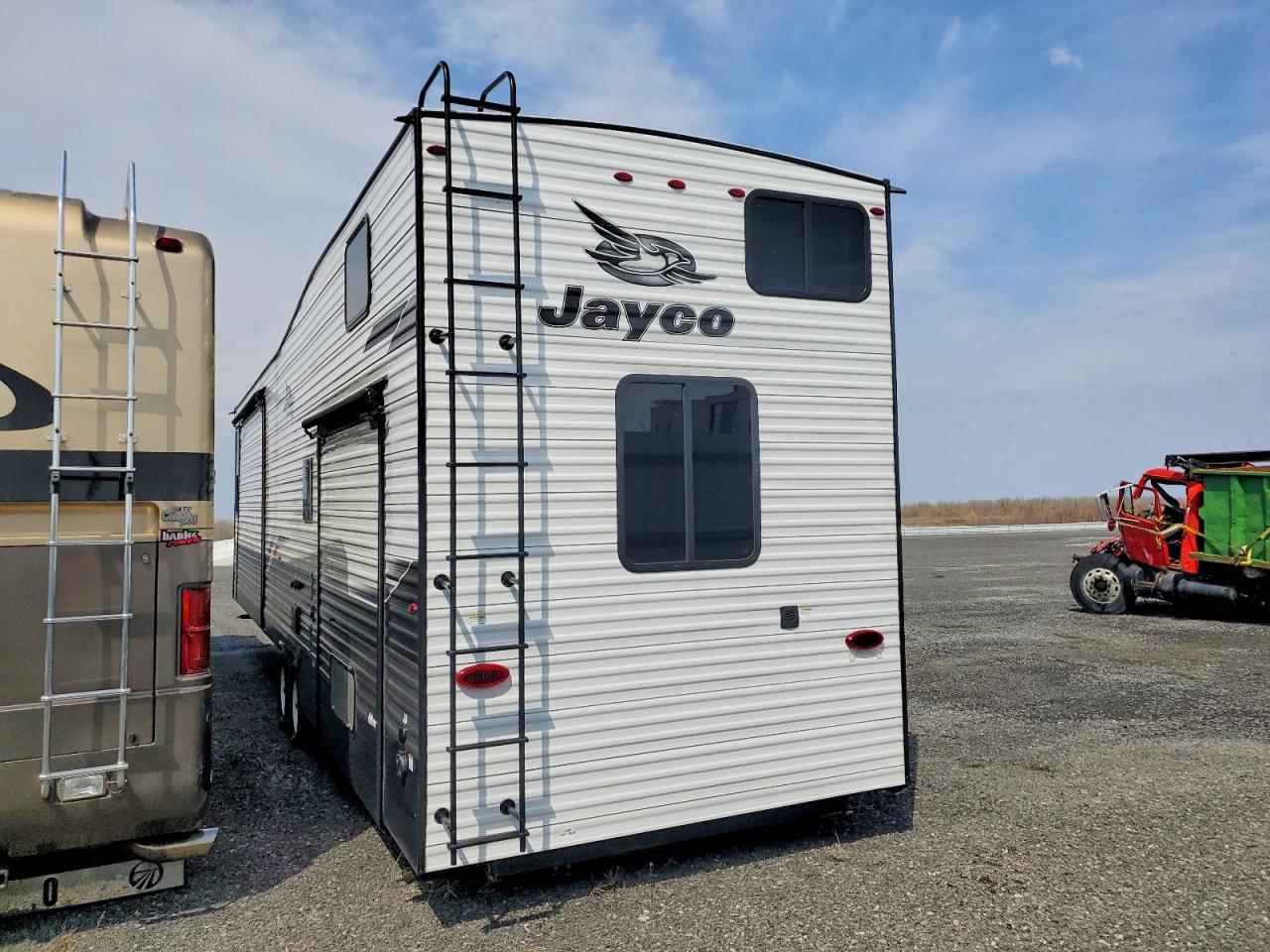 2023 Jayco JAYFL40RBS-Camper