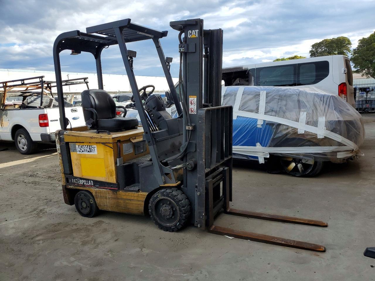 2002 Caterillar 2002 Caterpillar Forklift