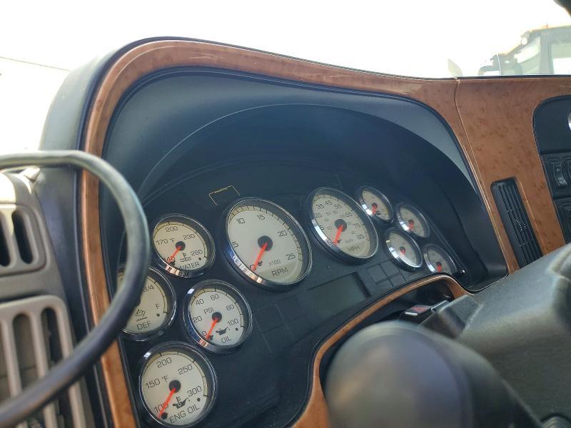 2015 International Prostar Semi Truck