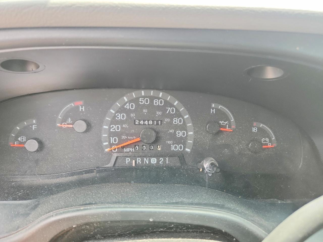 2001 Ford Econoline E350 Super Duty Wagon