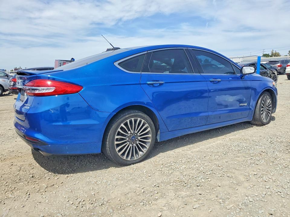 2017 Ford Fusion Titanium hev