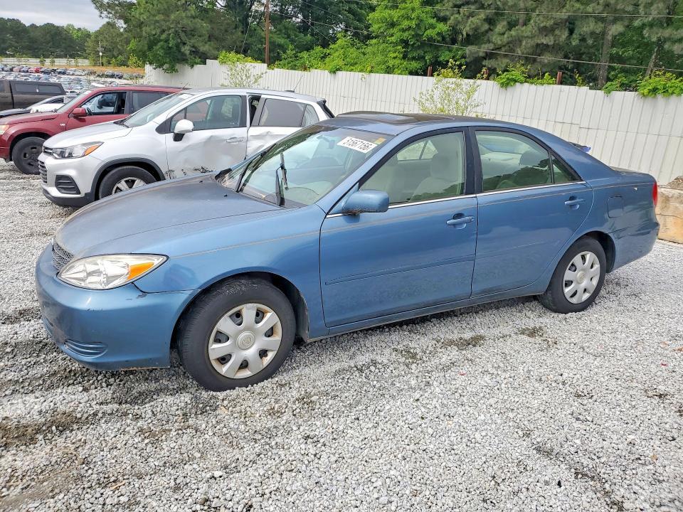 2004 Toyota Camry le