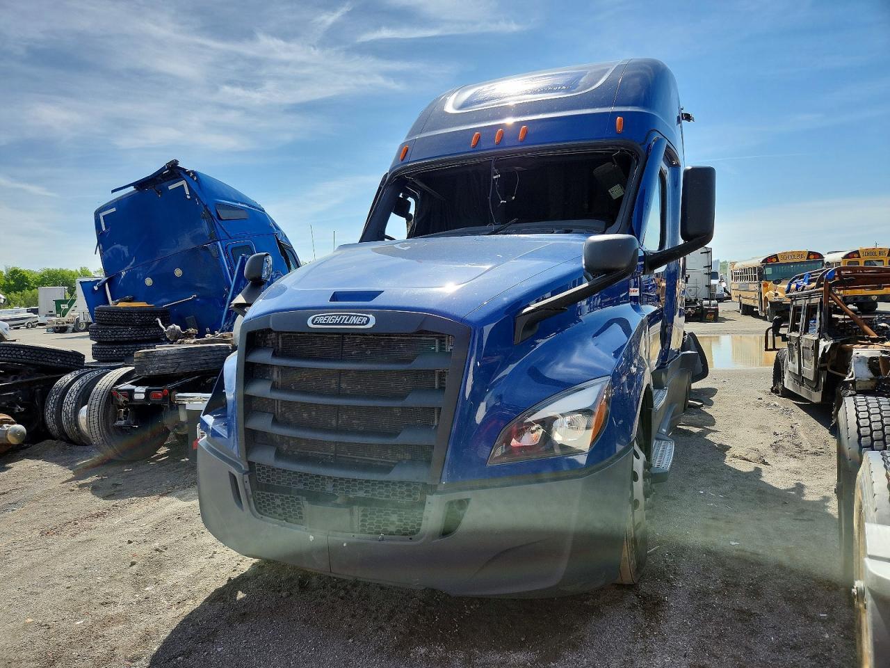 2023 Freigliner 2023 Freightliner Cascadia 126 Semi Truck