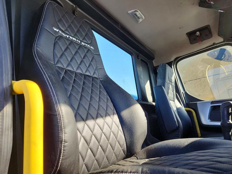 2024 Western Star 49X Chassis Semi Truck