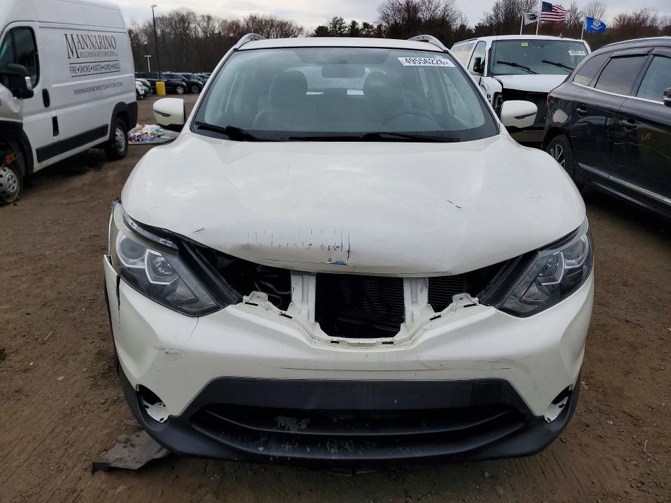 2018 Nissan Rogue Sport sv