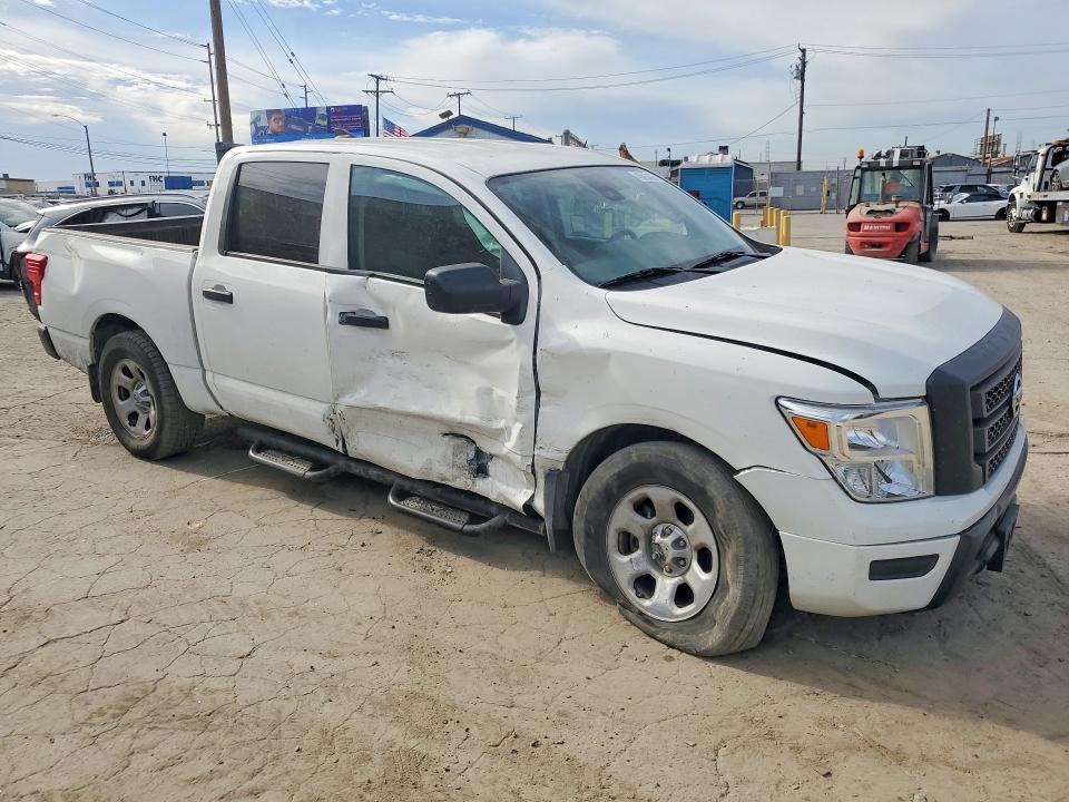 2022 Nissan Titan S