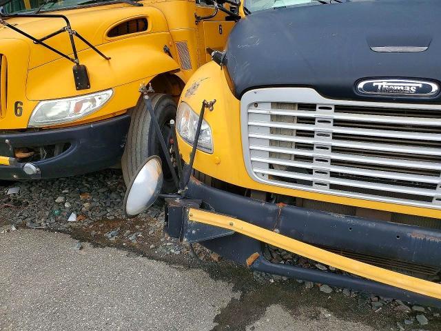 2012 Freigliner 2012 Thomas SAF-T-LINER C2-School Bus