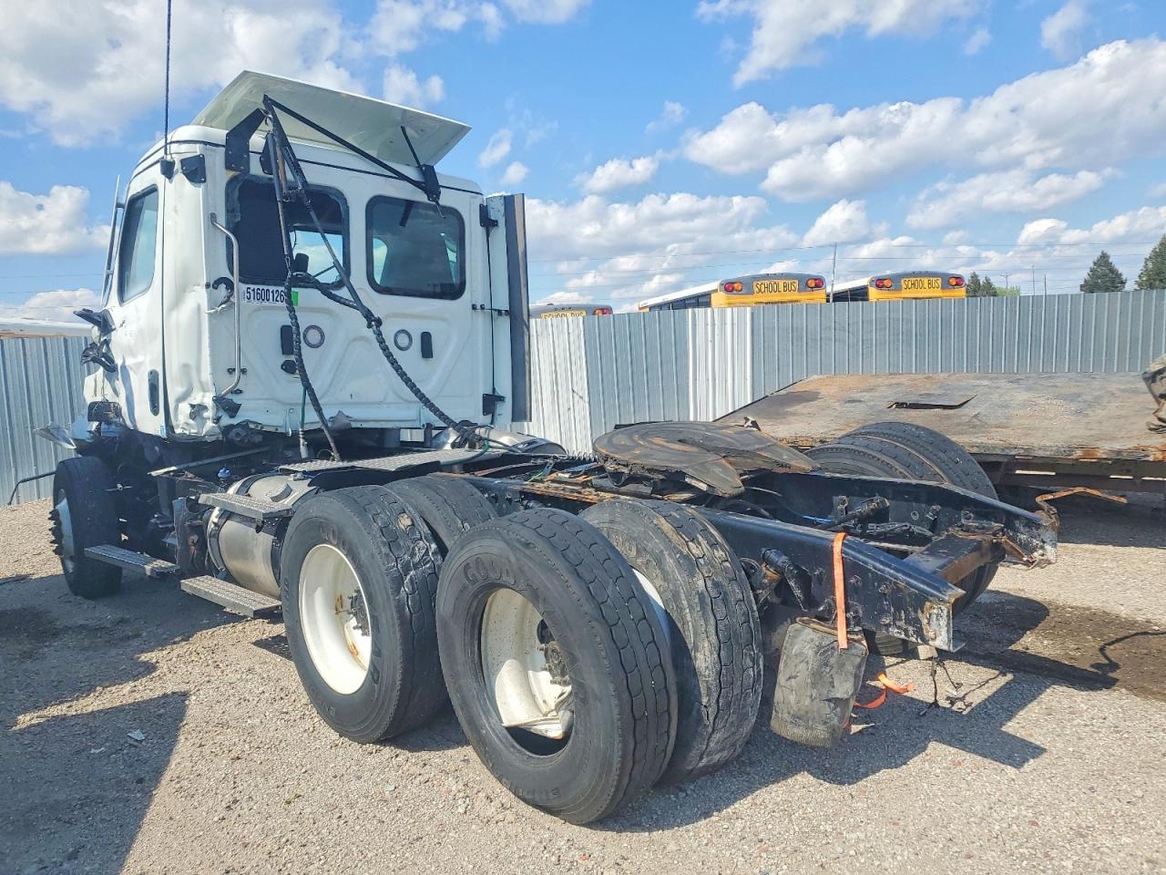 2024 Freightliner Cascadia 126 Semi Truck