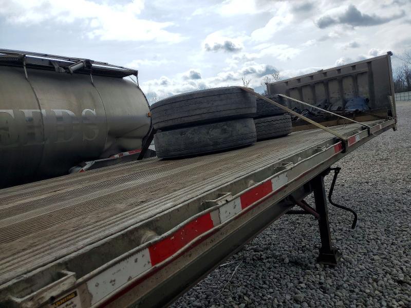 2009 East Manufacturing Flatbed Trailer  Flat or Drop Deck Trailer Flatbed