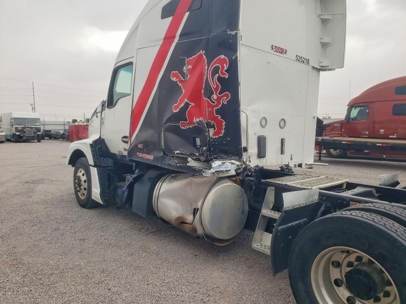 2023 Kenworth T680 Semi Truck