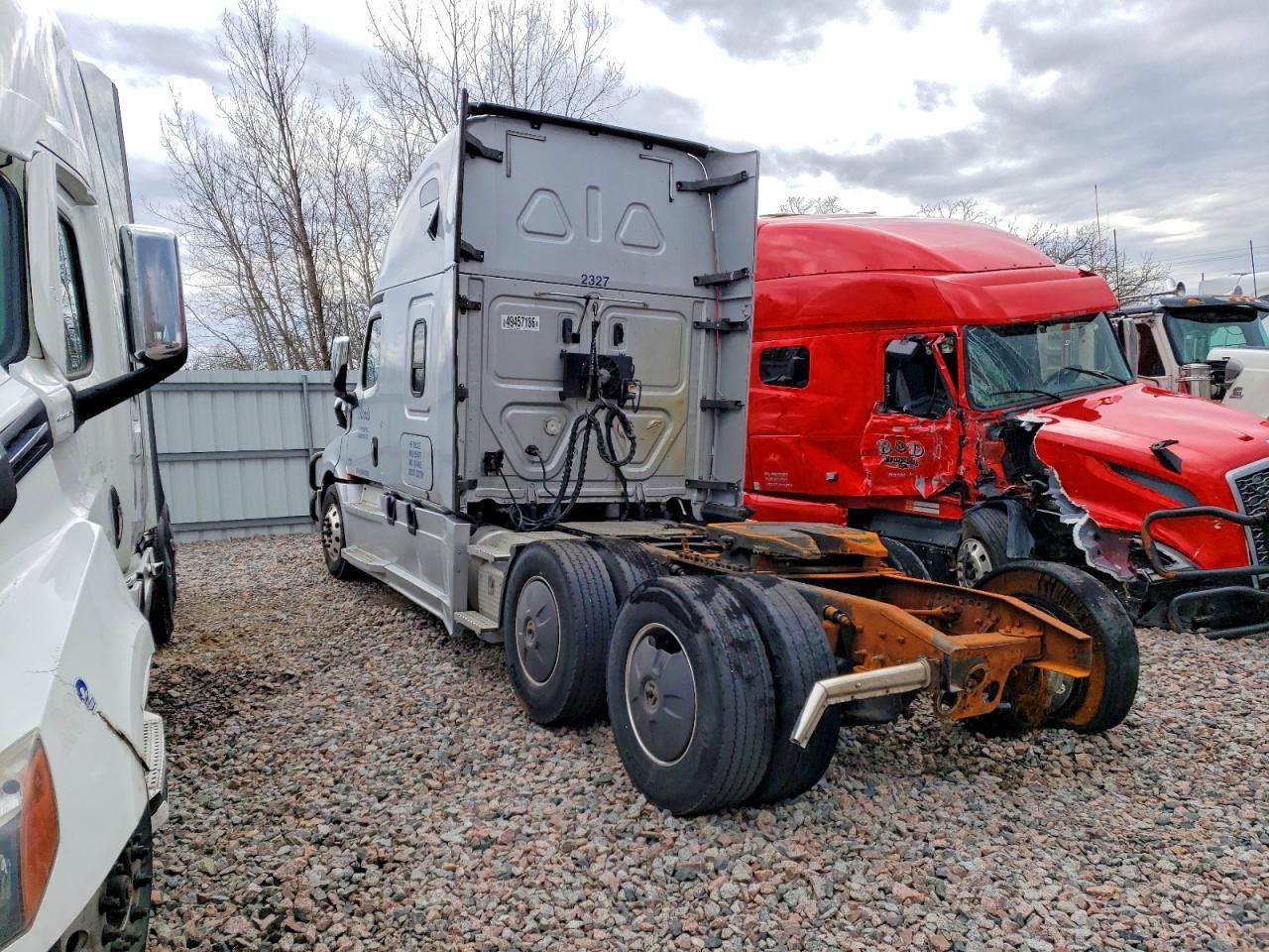 2019 Freigliner 2019 Freightliner Cascadia 126 Semi Truck