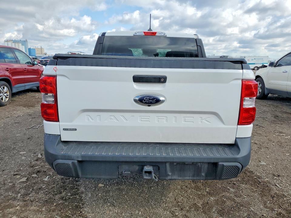 2022 Ford Maverick XL