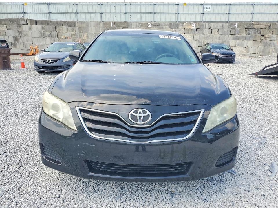 2011 Toyota Camry le
