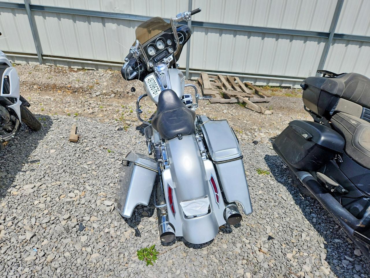 2010 Harley-Davidson Flhx