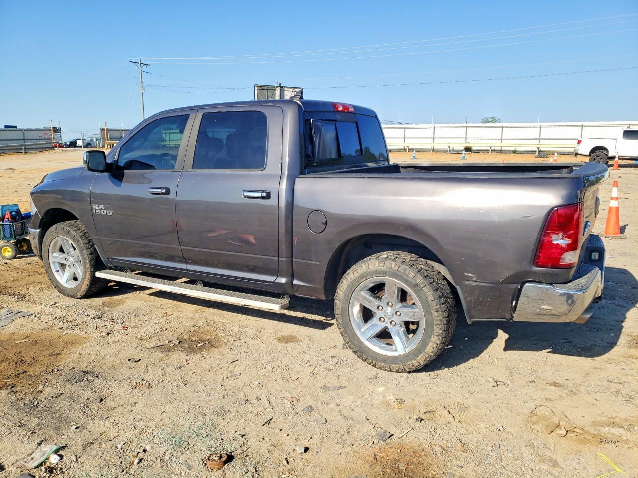 2015 Dodge RAM 1500 SLT