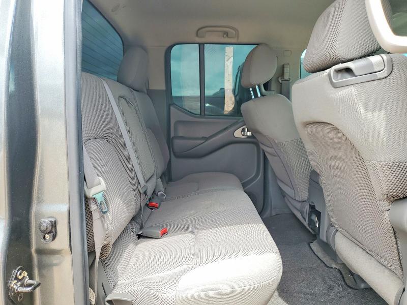 2005 Nissan Frontier se
