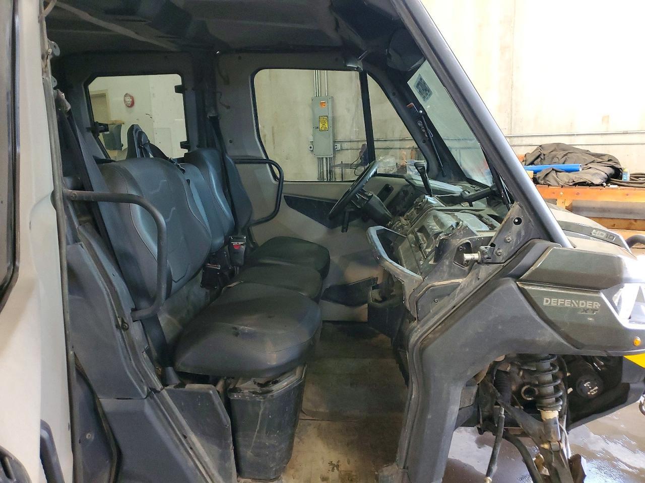 2021 Can-Am Defender XT HD10 Utility Vehicle