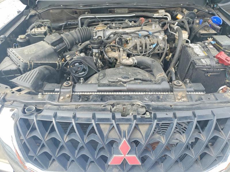 2000 Mitsubishi Montero Sport ls