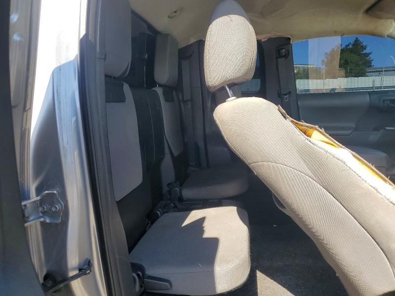 2016 Toyota Tacoma SR