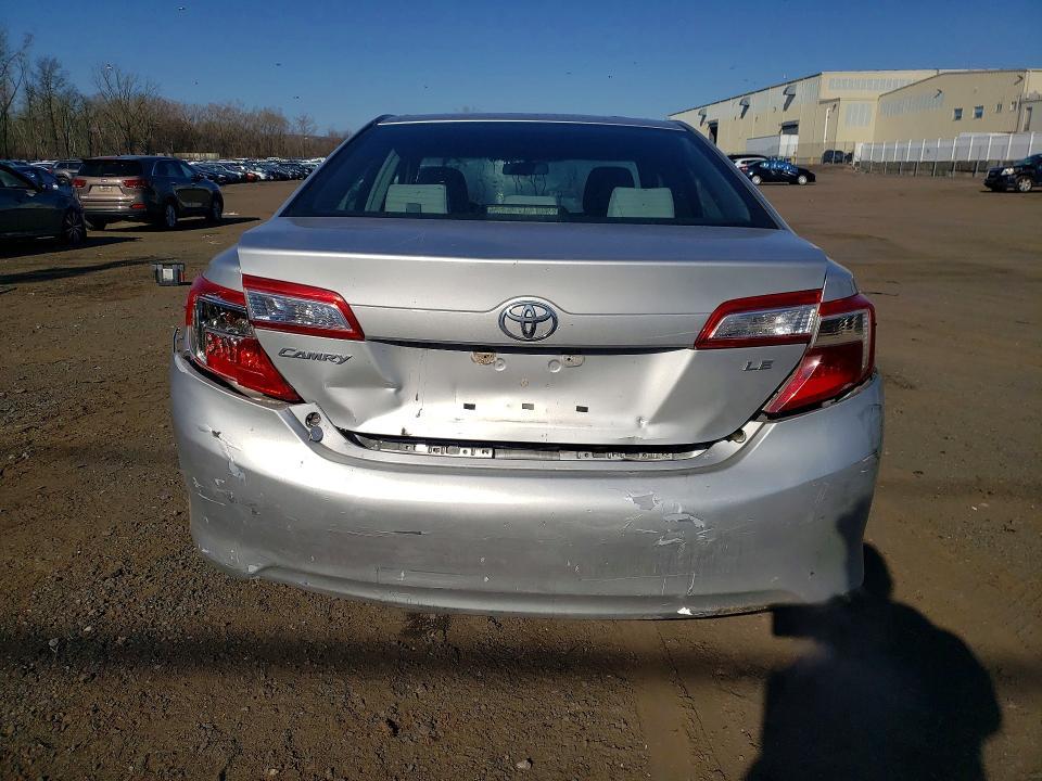 2012 Toyota Camry le