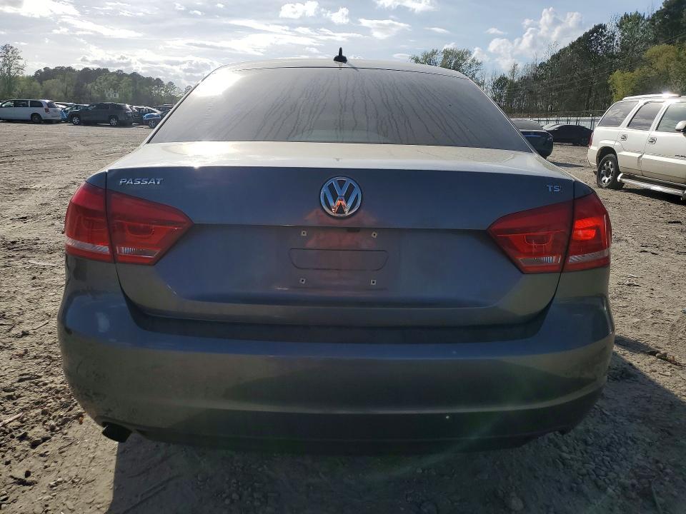 2015 Volkswagen Passat s