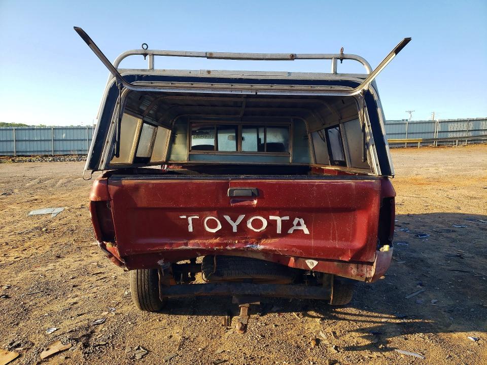 1991 Toyota Pickup 1
