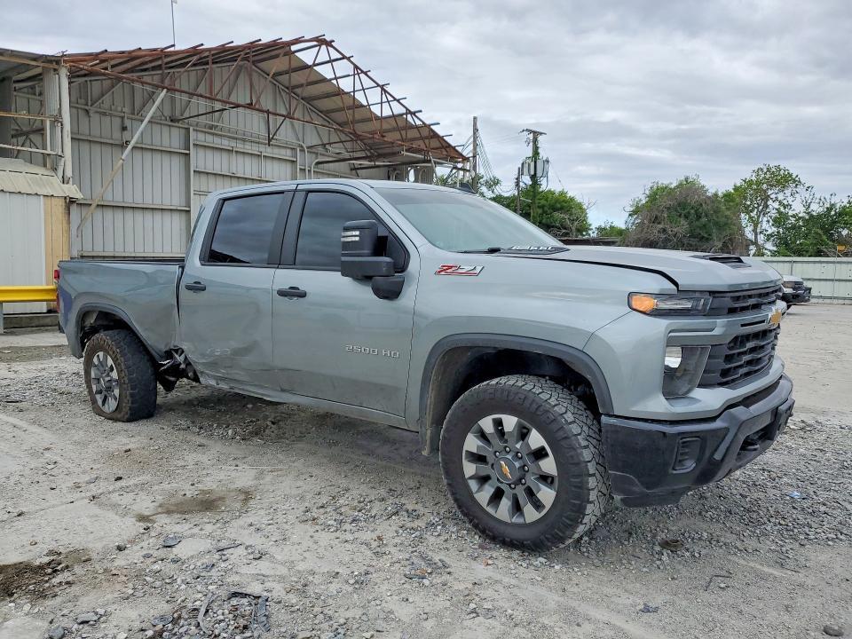 2024 Chevrolet Silverado K2500 Custom
