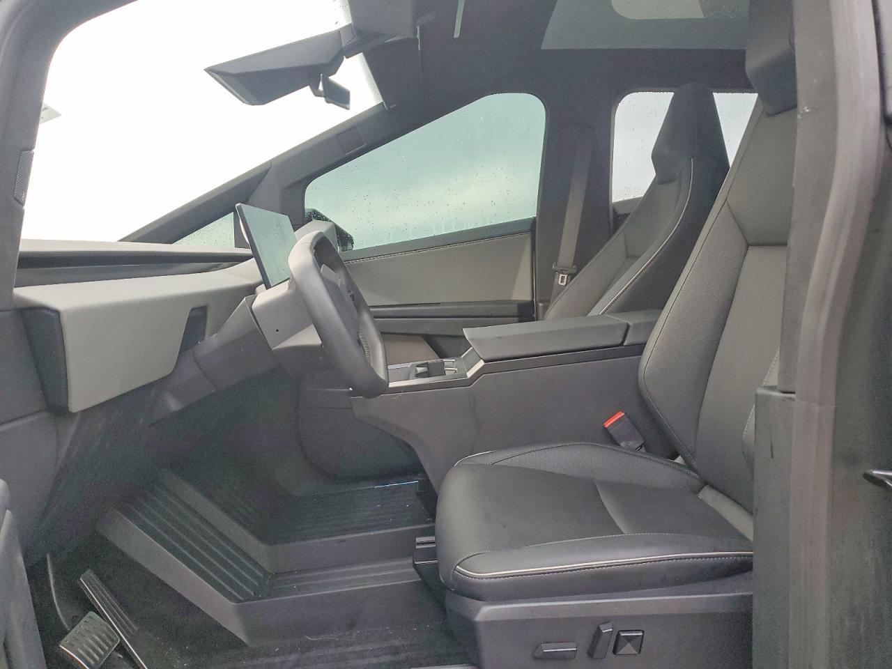 2024 Tesla Cybertruck