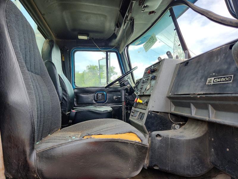 2000 Mack 600 Ch600