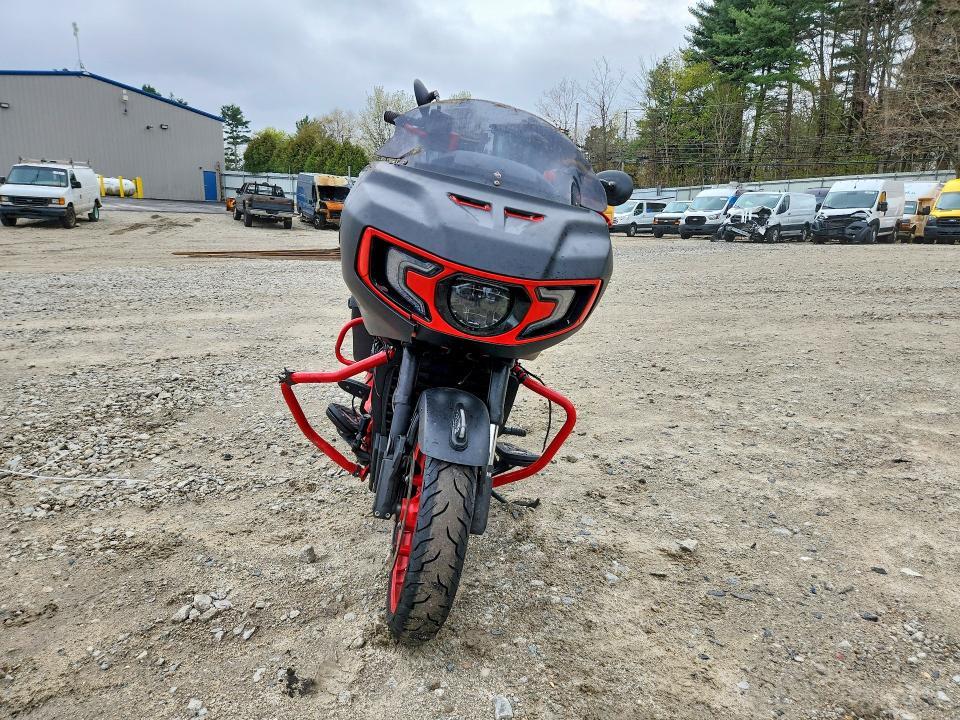 2023 Indian Motorcycle Co. Pursuit Dark Horse With Premium Packag