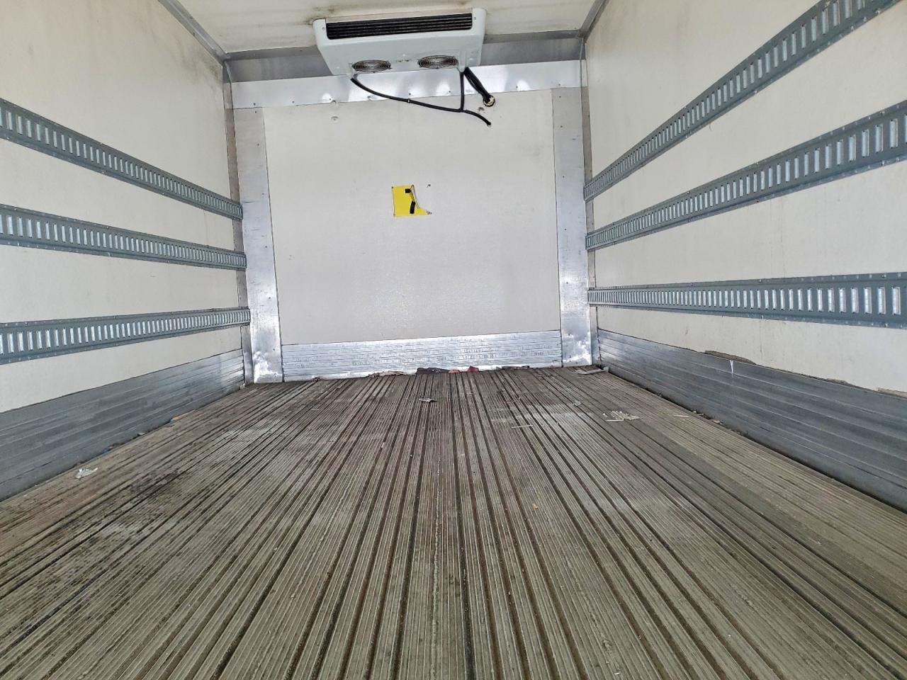 2015 Isuzu NQR Refrigerated BOX Truck