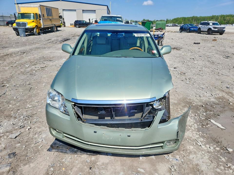 2005 Toyota Avalon Limited