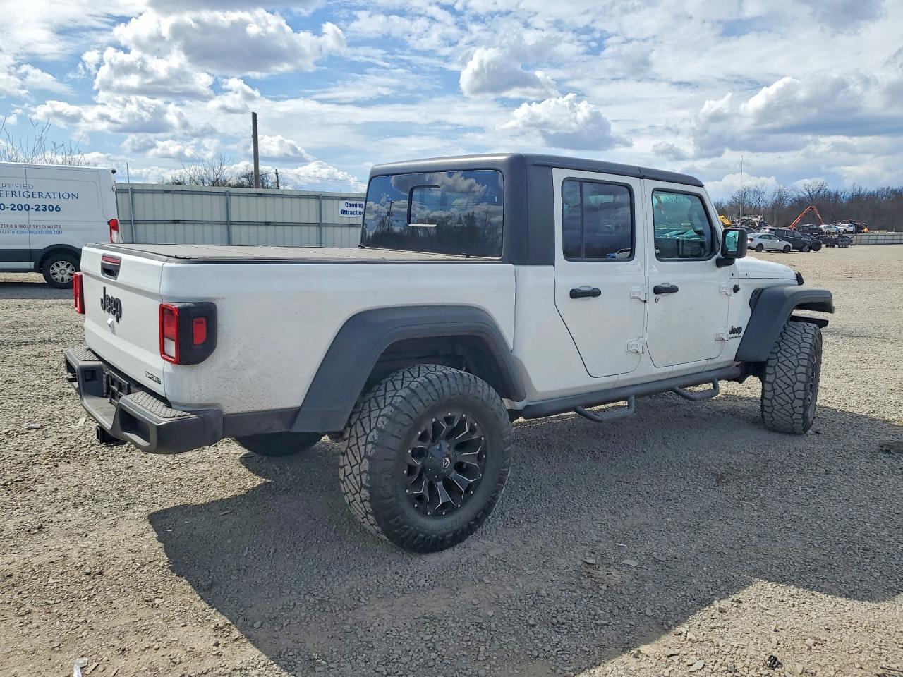 2020 Jeep Gladiator Sport