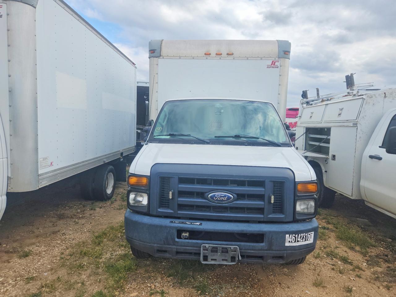 2013 Ford E350 BOX Truck