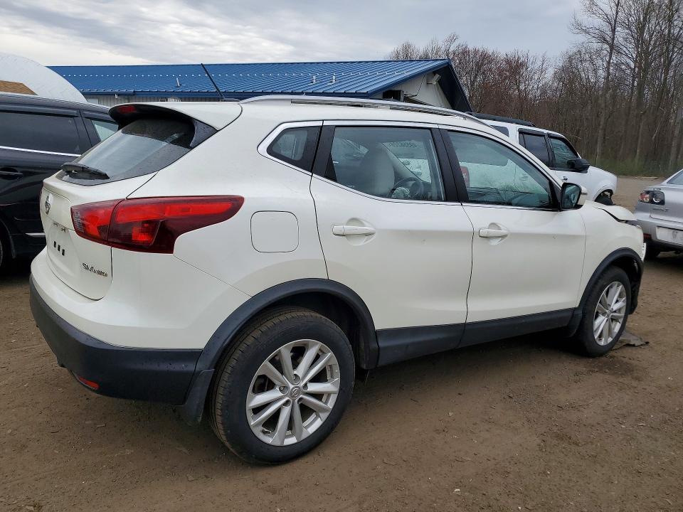 2018 Nissan Rogue Sport sv