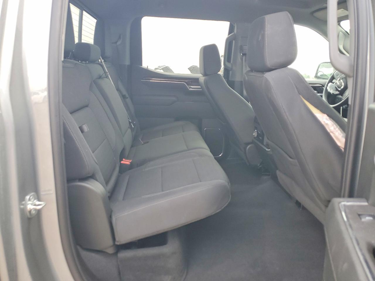 2025 GMC Sierra K1500 Elevation