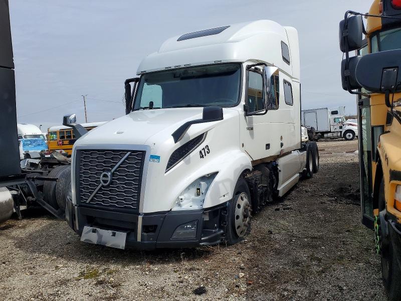 2022 Volvo VNL