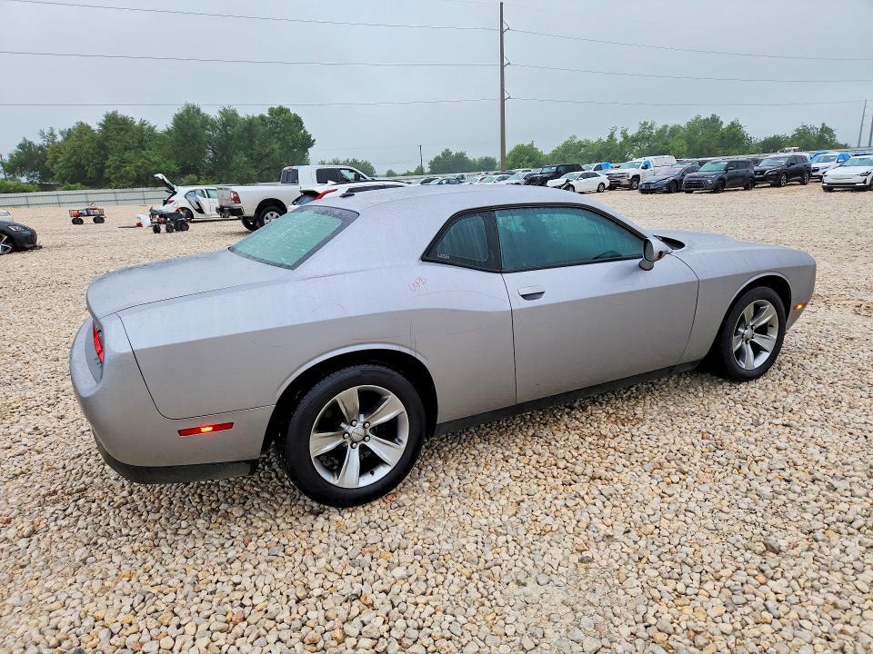 2016 Dodge Challenger sxt