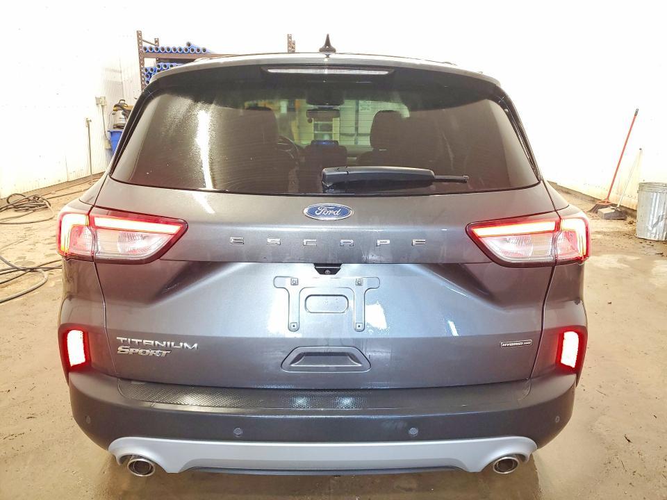 2020 Ford Escape Titanium