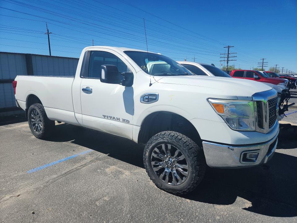 2017 Nissan Titan XD SV