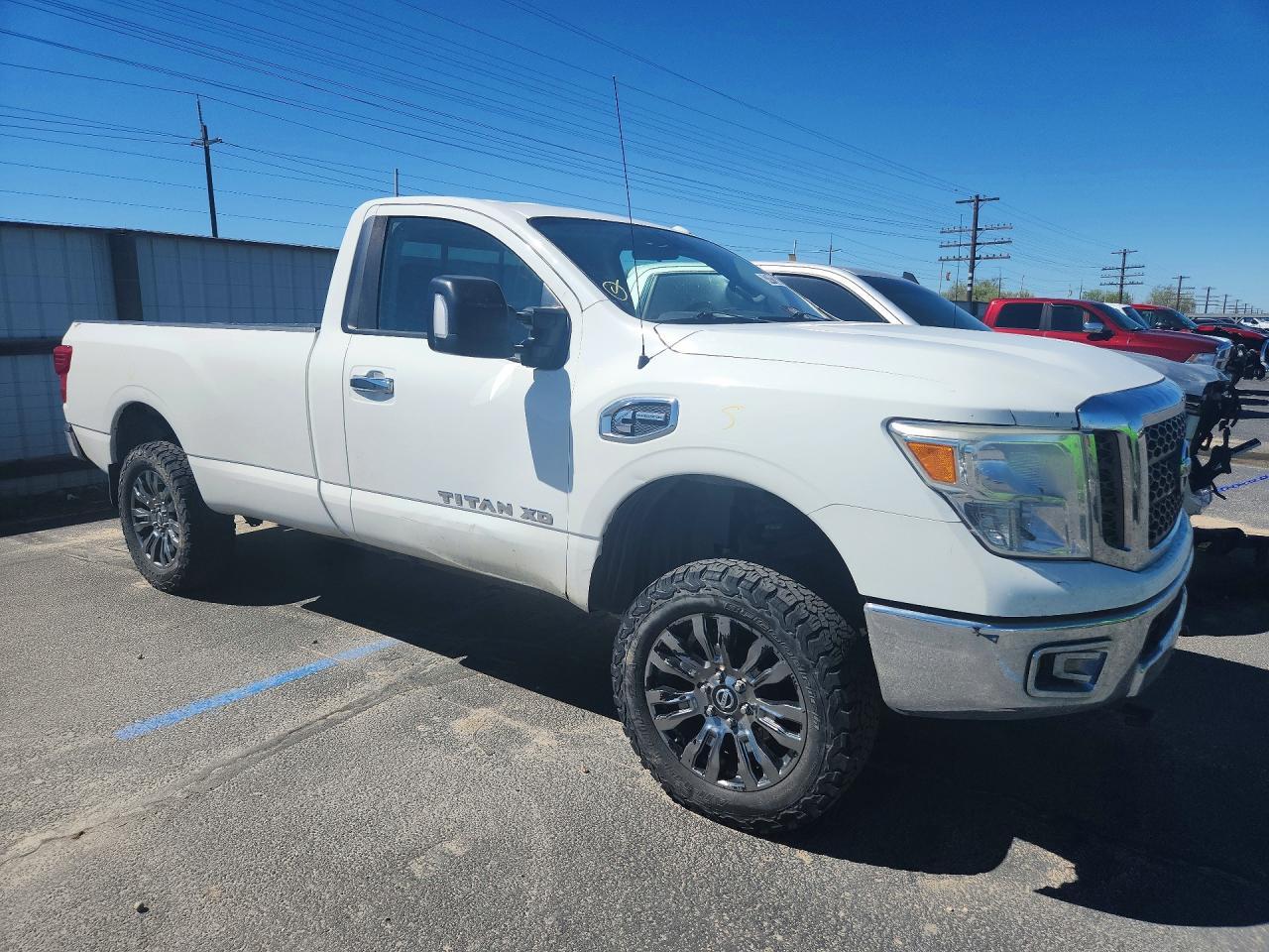 2017 Nissan Titan XD SV