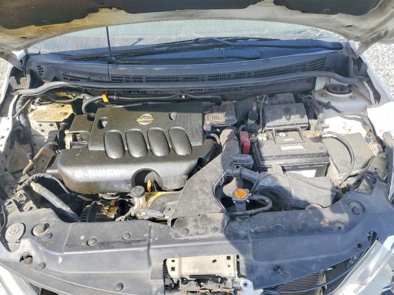 2011 Nissan Versa 1.8 s