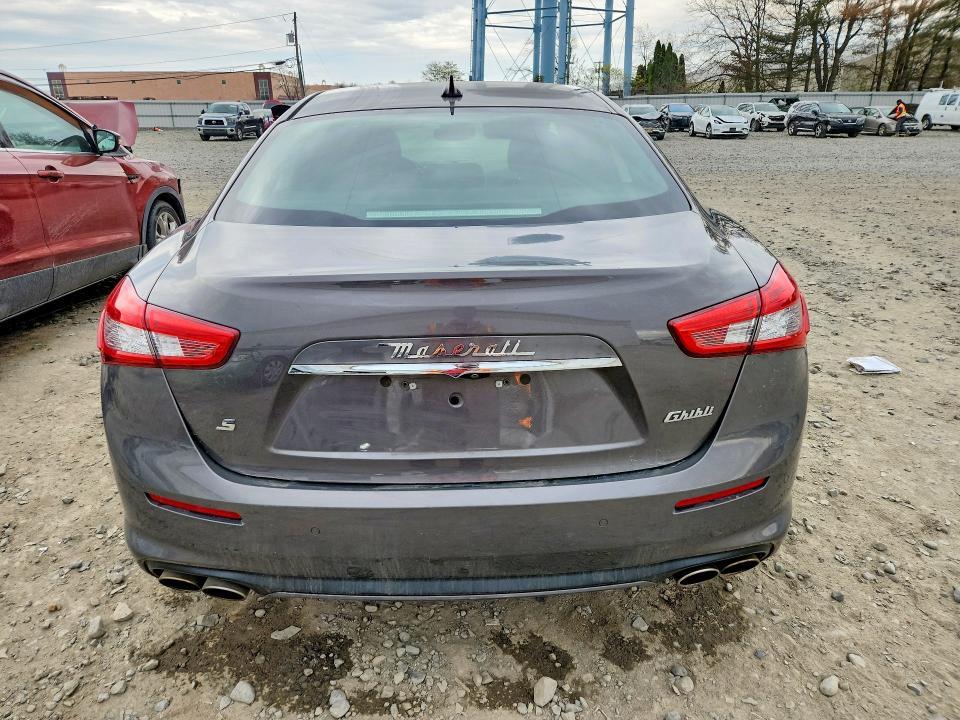 2018 Maserati Ghibli s