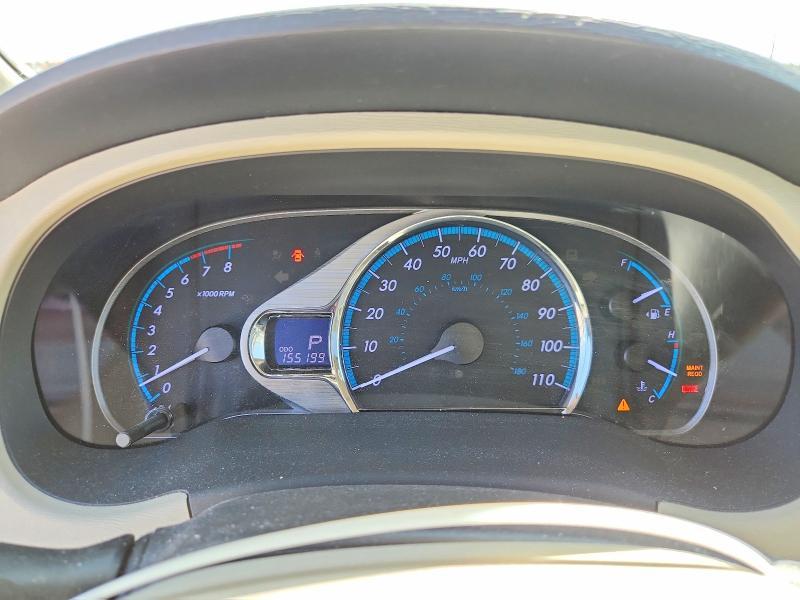 2013 Toyota Sienna xle 8-passenger