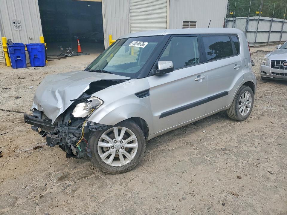 2012 KIA Soul +