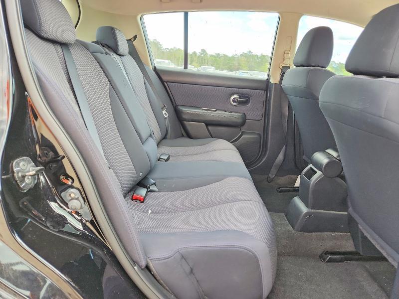 2009 Nissan Versa 1.8 s