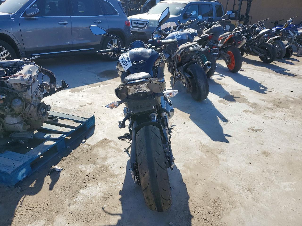 2017 Kawasaki ZR900